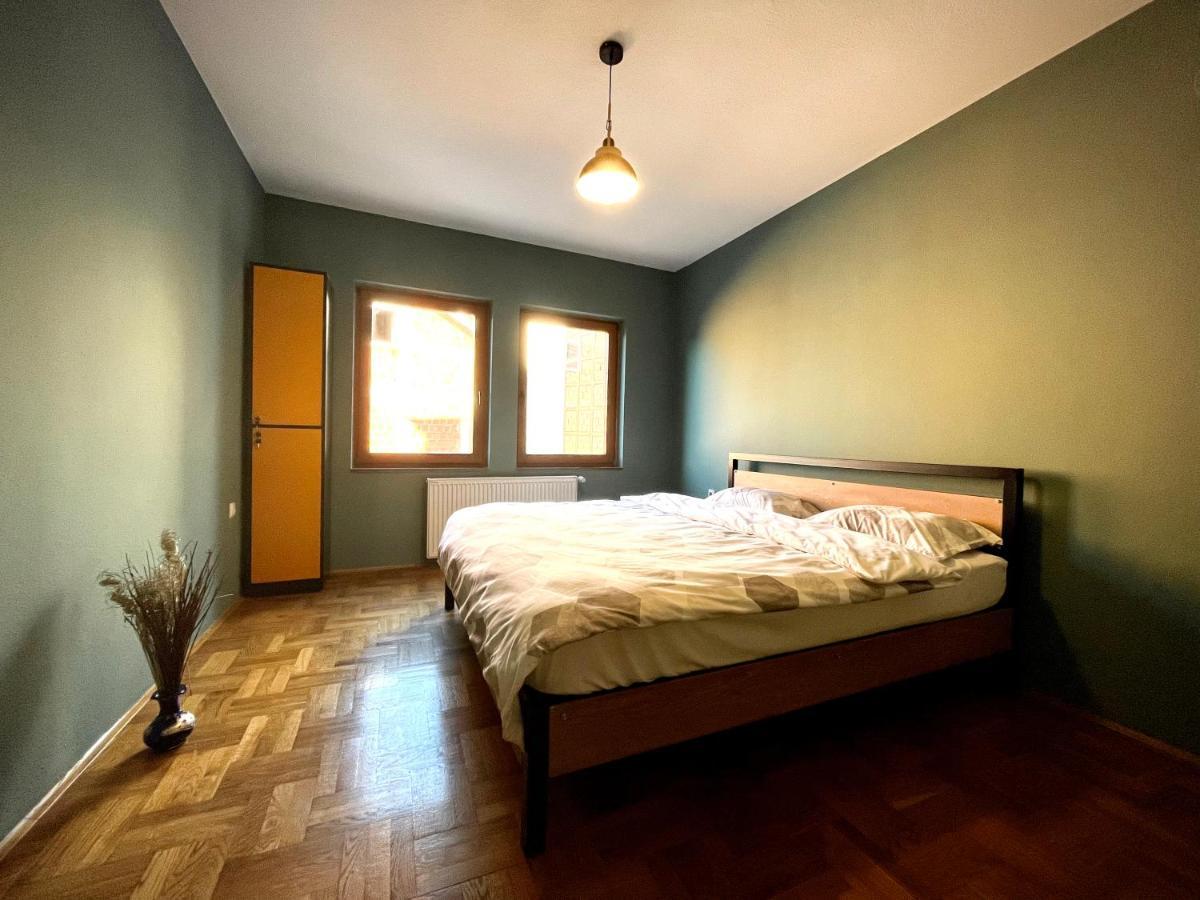 Hostel Prishtina Backpackers Pristina Kültér fotó