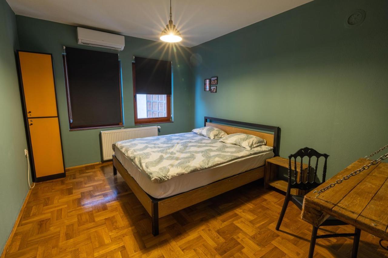 Hostel Prishtina Backpackers Pristina Kültér fotó